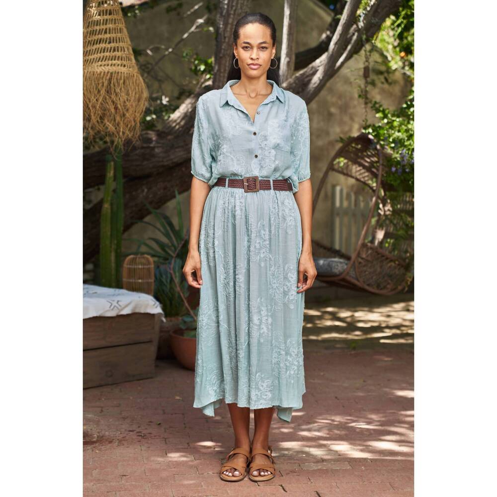 NEW PAPARAZZI embroidered front shirt & maxi skirt with belt set in mint